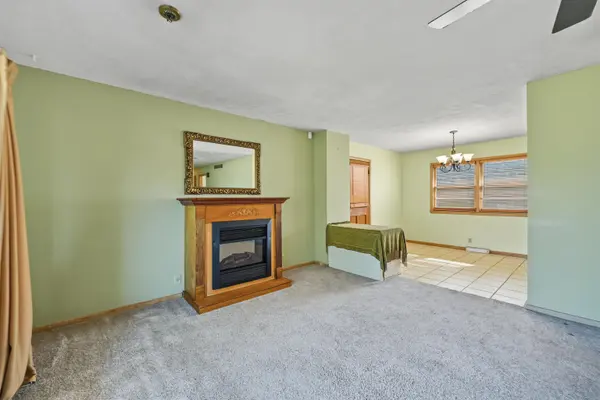20 N Eastborough Rd, Salina, KS 67401