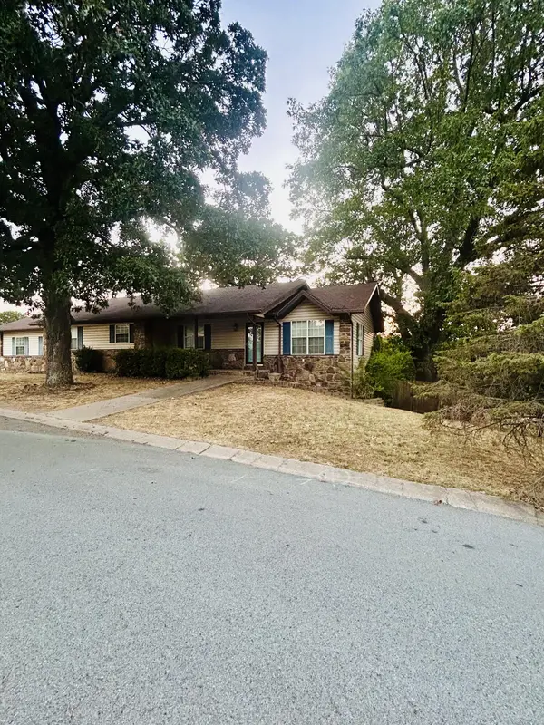 506 Sherry DR, Neosho, MO 64850