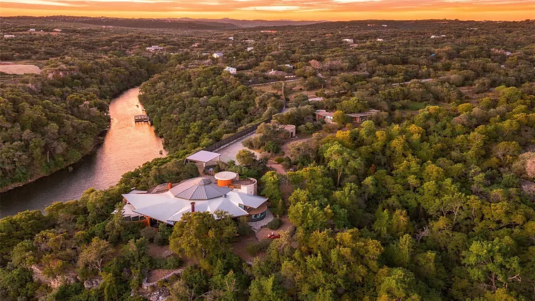 4002 Tyx Trail, Spicewood, TX 78669