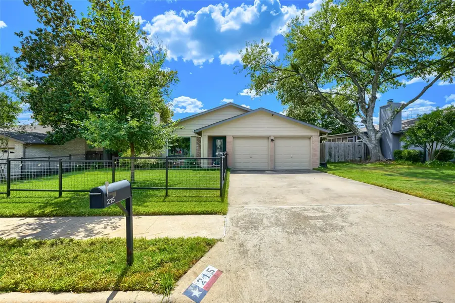 215 Cloudview DR, Austin, TX 78745