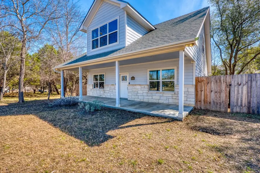 4308 Twin Oaks DR, Cottonwood Shores, TX 78657
