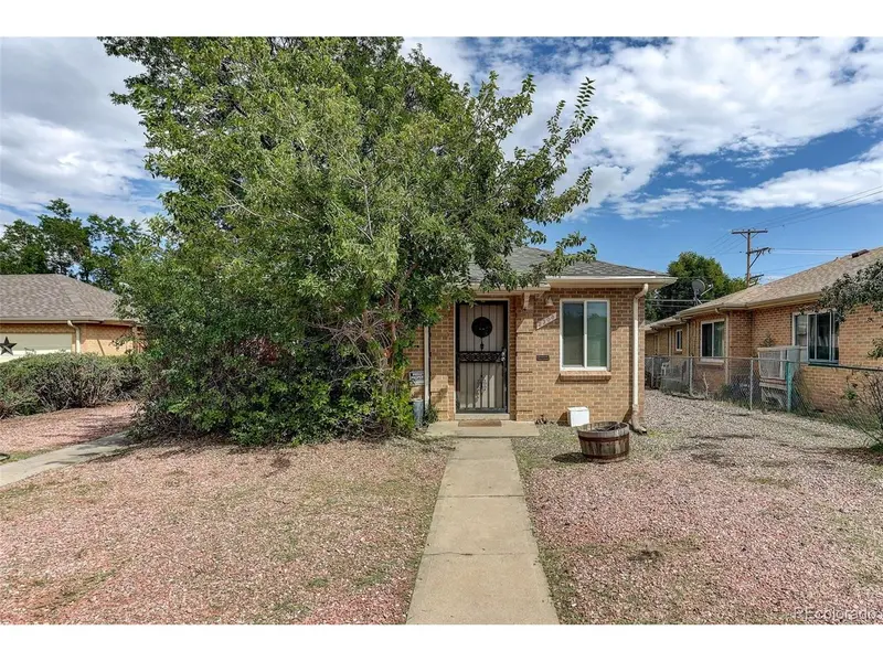 2314 Newport, Denver, CO 80207