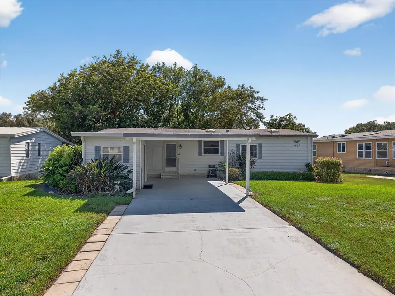 3928 N CITRUS CIR #691, Zellwood, FL 32798