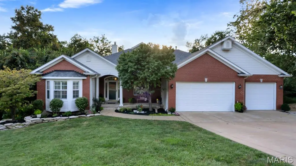 2061 Fenwick PL, Arnold, MO 63010