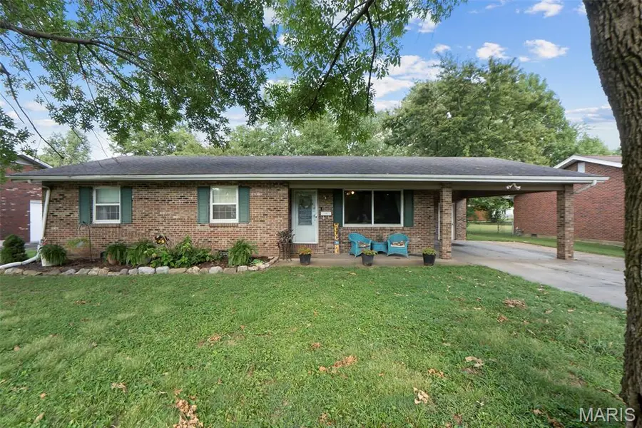 922 Davis BLVD, Sikeston, MO 63801
