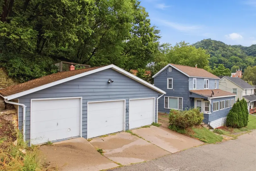 142 Washington ST, Fountain City, WI 54629