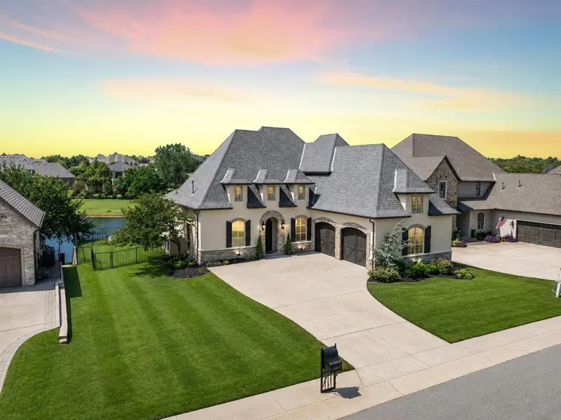 4517 Roundup RD, Edmond, OK 73034