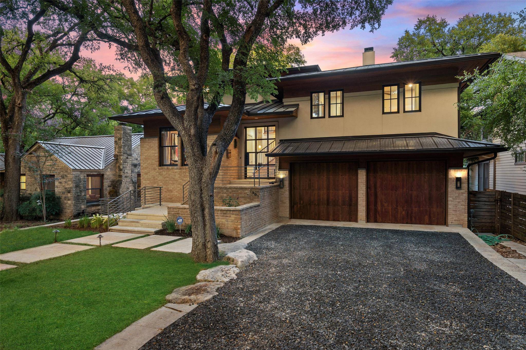 1907 McCall RD, Austin, TX 78703