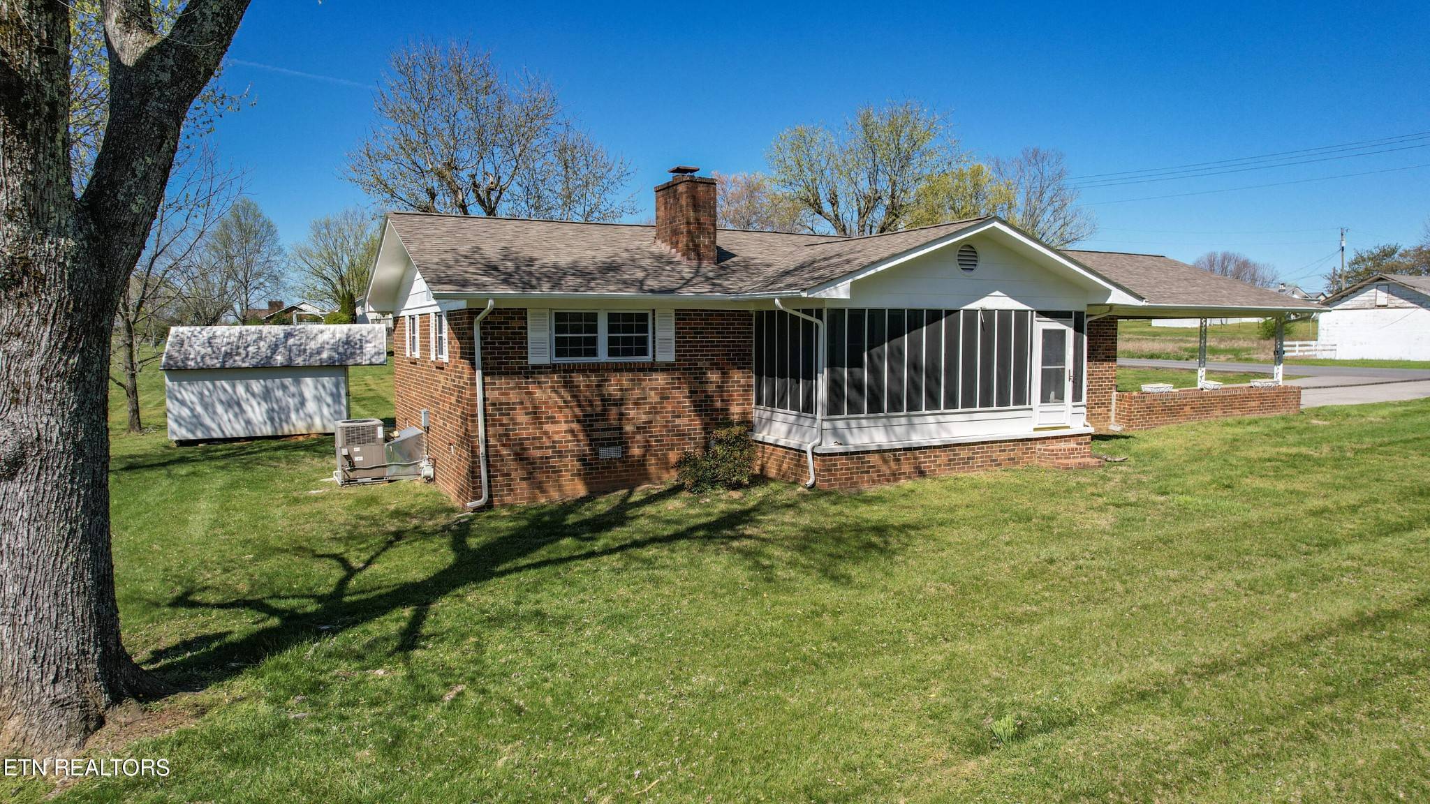 1102 S Tellico St S St, Madisonville, TN 37354