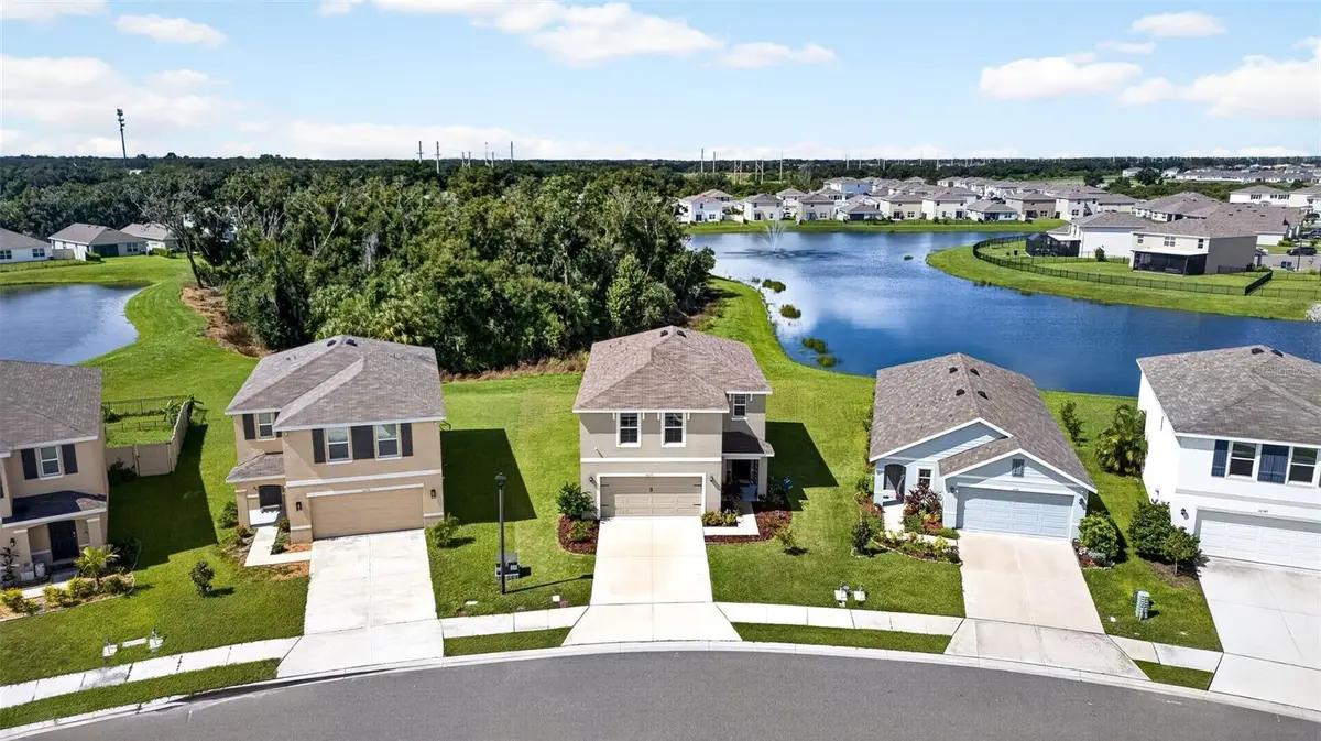 10137 CHARLOTTE DR, Parrish, FL 34219