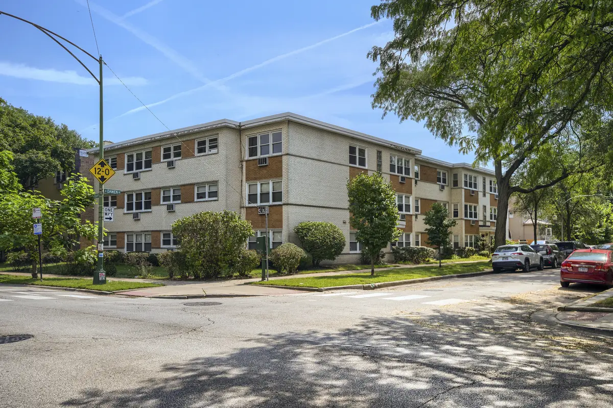 7133 N Damen AVE #3D, Chicago, IL 60645