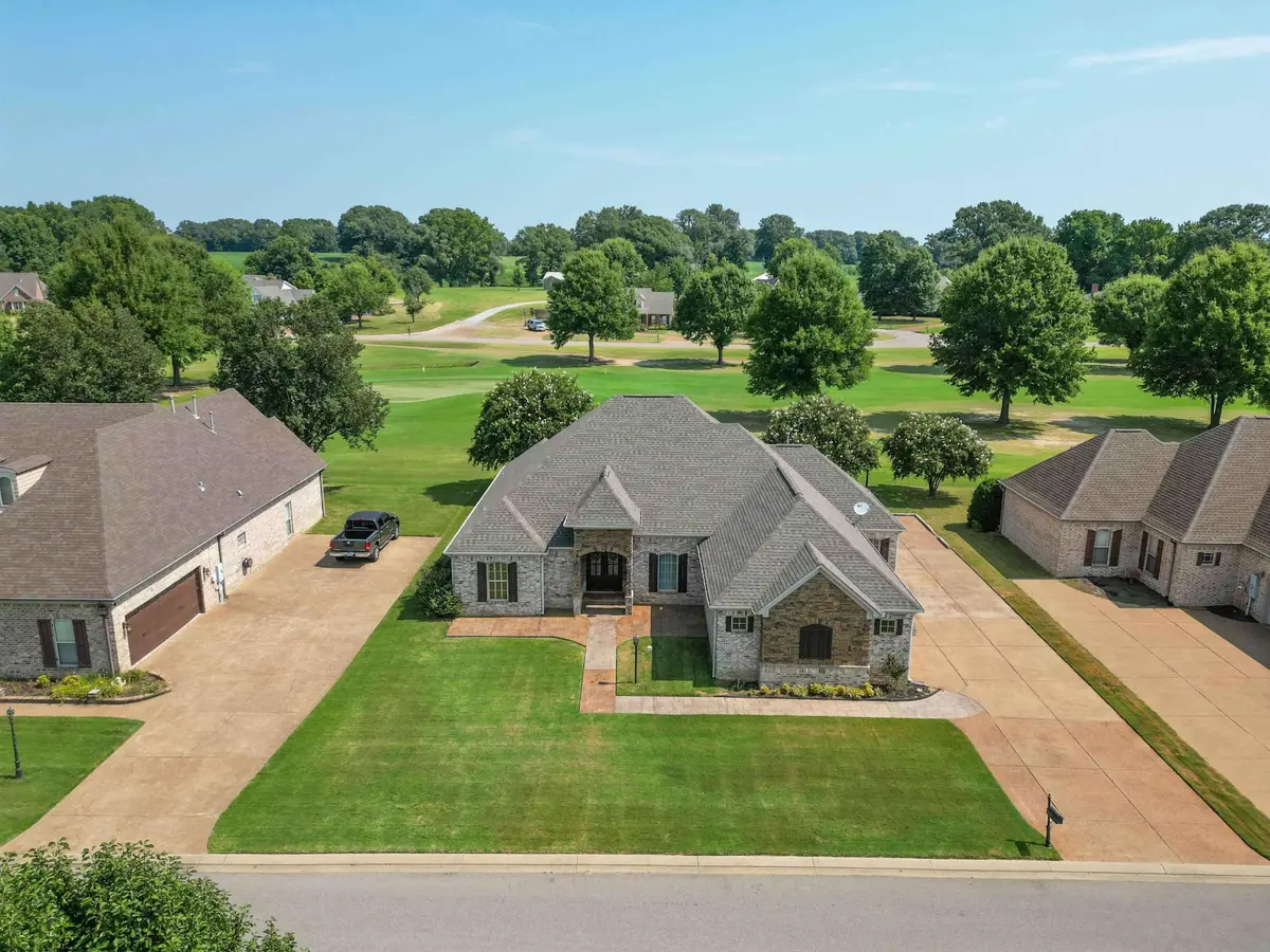 230 TORREY PINES CV, Covington, TN 38019
