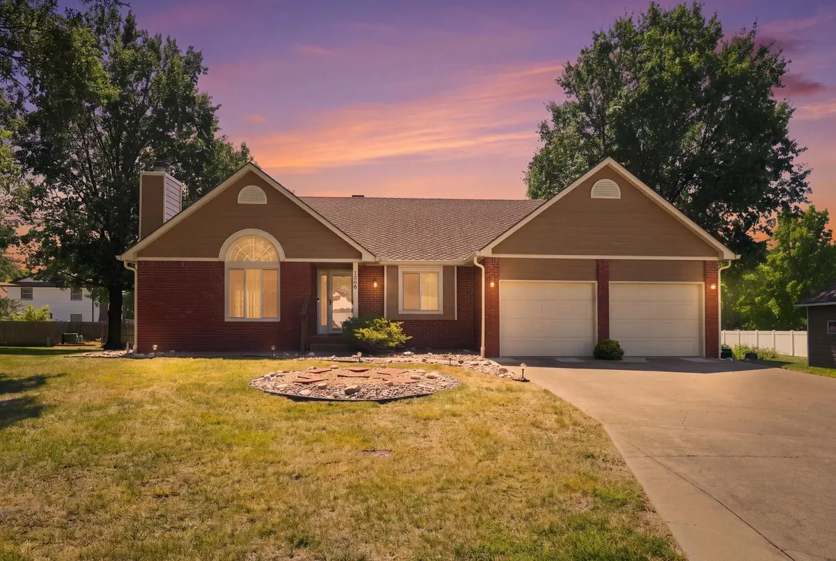 1304 N Jay Ct., Derby, KS 67037-2833