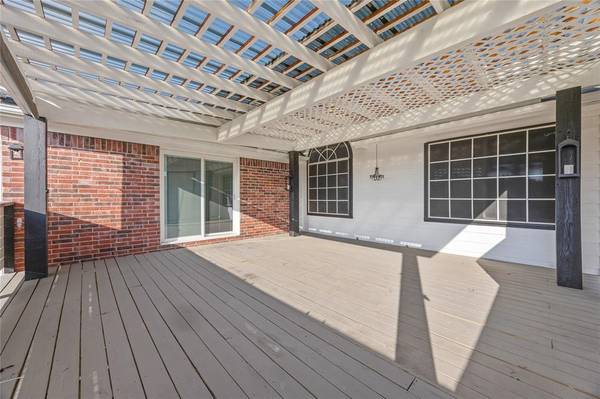 6601 Redwood Lane, The Colony, TX 75056