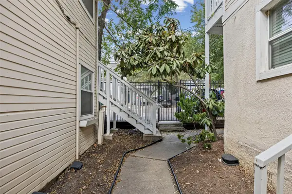 1110 W 22nd ST #12, Austin, TX 78705