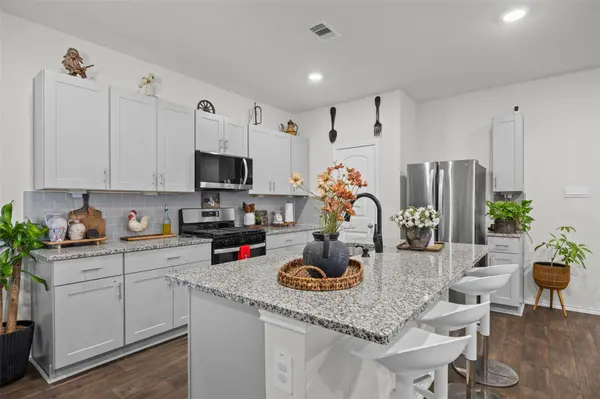 310 N Richland DR, Lockhart, TX 78644
