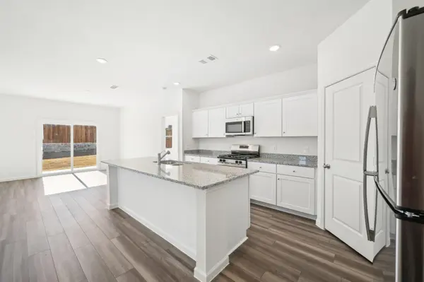 105 Clovis CV, San Marcos, TX 78666