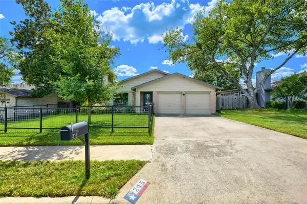 215 Cloudview DR, Austin, TX 78745