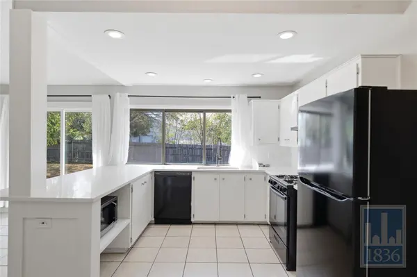 8912 Hunters TRCE, Austin, TX 78758