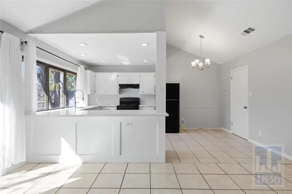 8912 Hunters TRCE, Austin, TX 78758