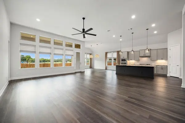 602 Pulitzer DR, Hutto, TX 78634