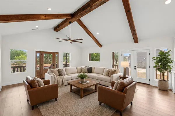 2102 S Church ST, Georgetown, TX 78626