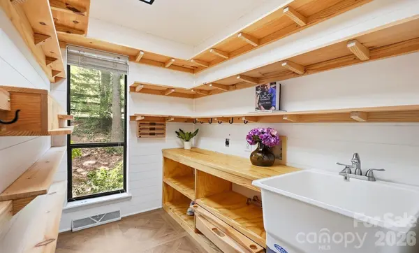 872 Old Bell RD, Charlotte, NC 28270