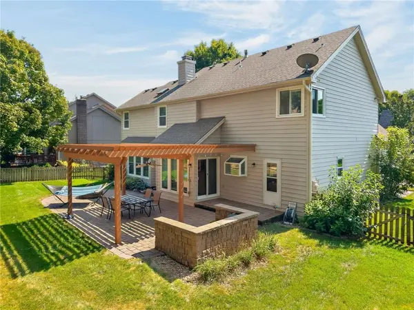 1312 Hillary DR, Liberty, MO 64068