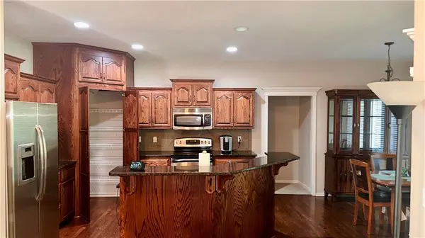9629 N Adrian AVE, Kansas City, MO 64154