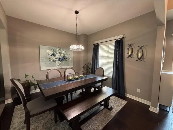 1804 NE Griffin DR, Lee's Summit, MO 64086