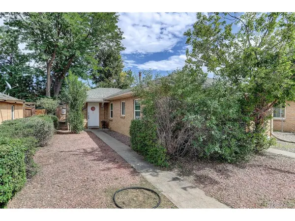 2314 Newport, Denver, CO 80207