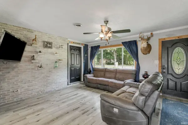 10374 Douglas RD, Osceola, IN 46561
