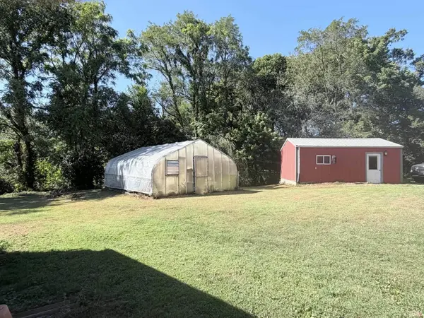 16373 N 800 E ***, Odon, IN 47562