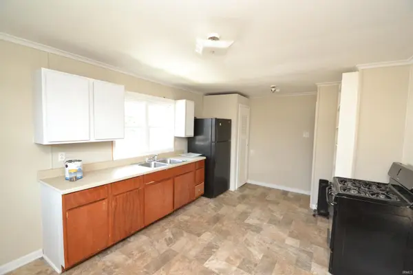 404 N Main ST #a, Tipton, IN 46072-1316