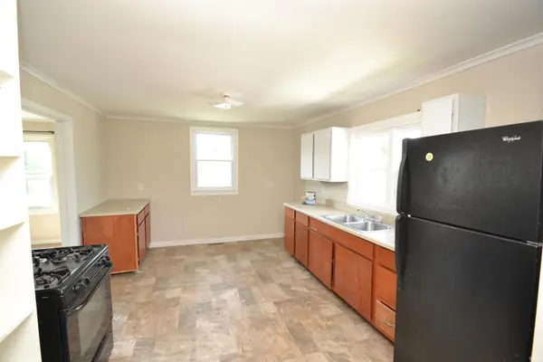 404 N Main ST #a, Tipton, IN 46072-1316