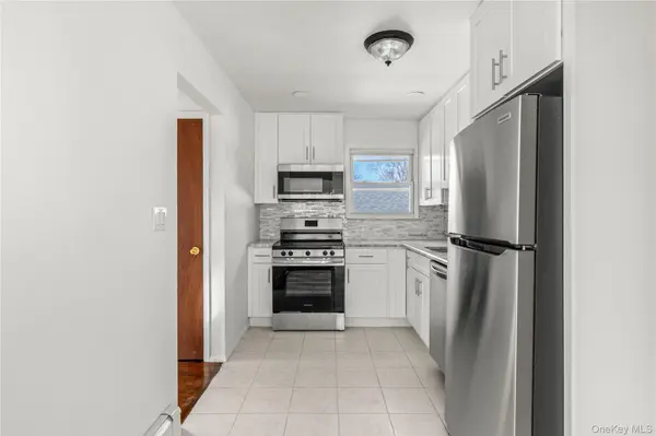 345 41 ST ST, Copiague, NY 11726