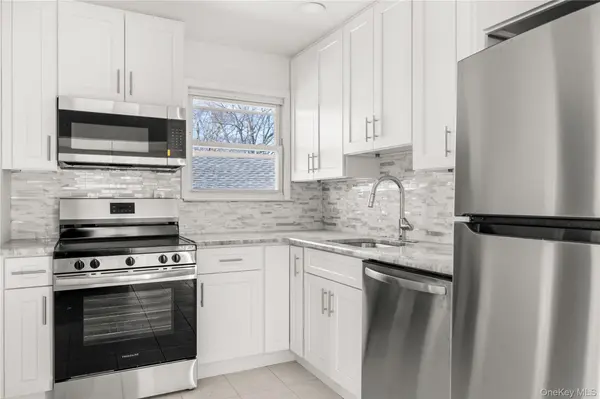 345 41 ST ST, Copiague, NY 11726