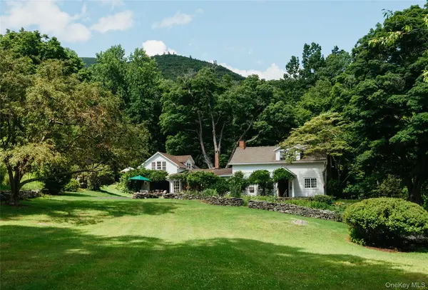 190 Lewis Hollow RD, Woodstock, NY 12498