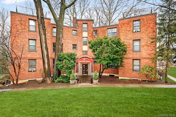 98 Pearsall DR #1A, Mount Vernon, NY 10552