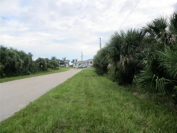 10526 RAINSVILLE ST, Port Charlotte, FL 33981