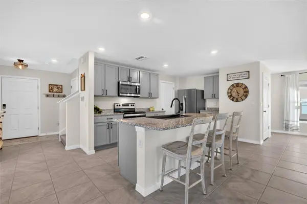 10137 CHARLOTTE DR, Parrish, FL 34219