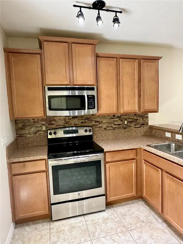 1121 TRILLIUM PARK LN, Sanford, FL 32773