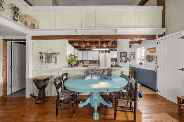 13939 N US HIGHWAY 441 #(RED BARN ), Citra, FL 32113