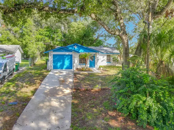 606 W TALL PINE, Deland, FL 32724