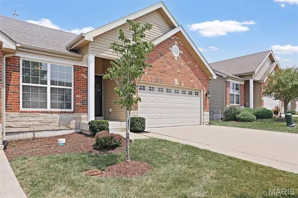 16139 Amber Vista DR, Ellisville, MO 63021