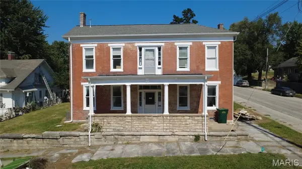 401 Kentucky ST, Louisiana, MO 63353