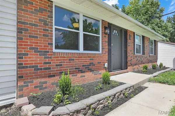 3046 Abbey ST, St Charles, MO 63301