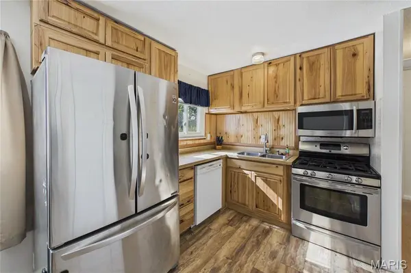2552 Medford DR, High Ridge, MO 63049