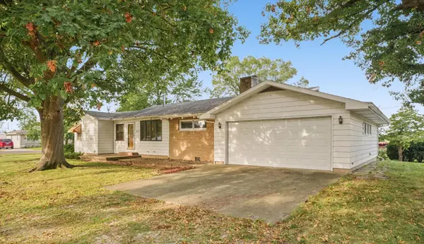 217 Cedar ST, Gibson City, IL 60936