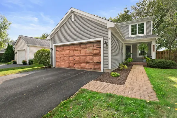 490 CAMBRIDGE DR, Grayslake, IL 60030